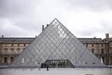 Paris Louvre museum will stay closed on Monday due to strike